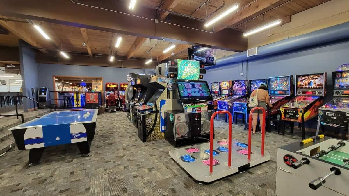 Arcade at the people's courts