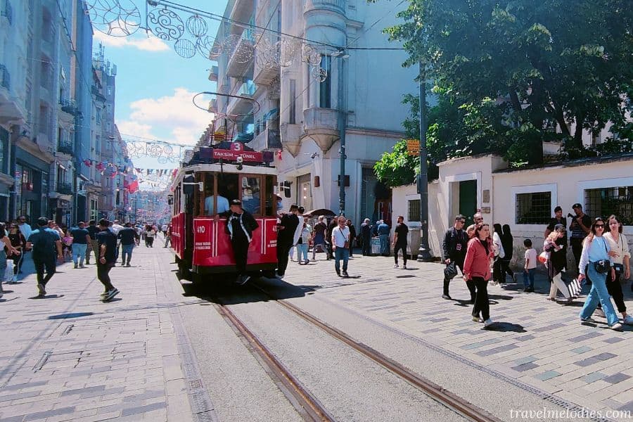 historic-red-tram-itiklal-street-istanbul-turkey