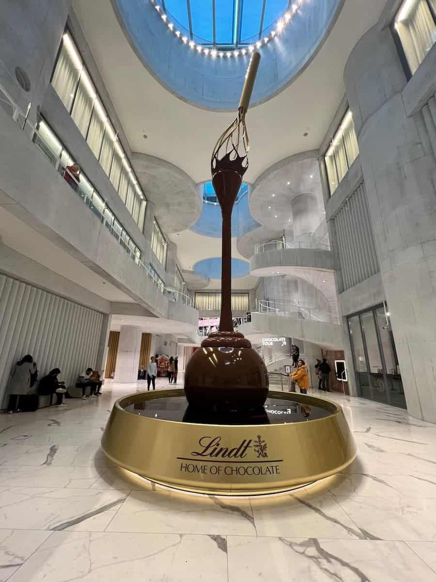 lindt-chocolate-museum-foyer